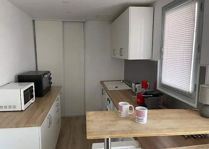 Apartman De Charme Sous Les Pins Au Calme