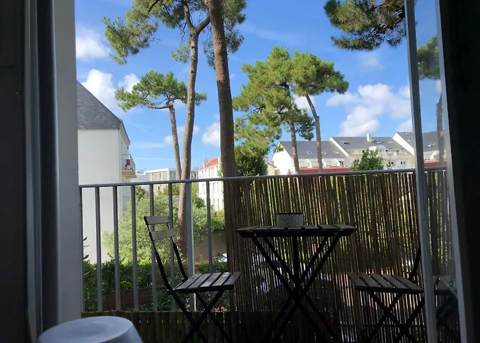 Διαμέρισμα De Charme Sous Les Pins Au Calme La Baule
